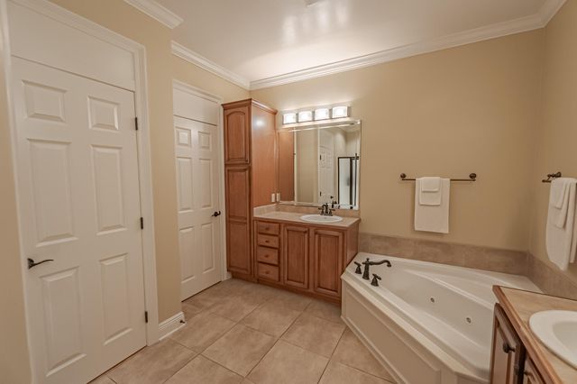 4 Calcutta Cove, Hattiesburg, MS 39402