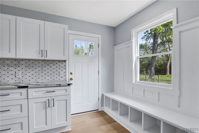 28 Campus Drive West, Amherst, NY 14226