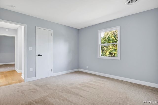 28 Campus Drive West, Amherst, NY 14226