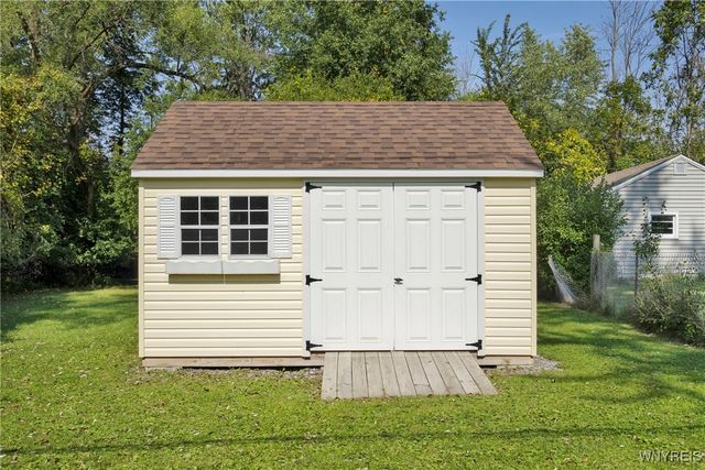 28 Campus Drive West, Amherst, NY 14226