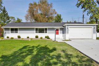 28 Campus Drive West, Amherst, NY 14226