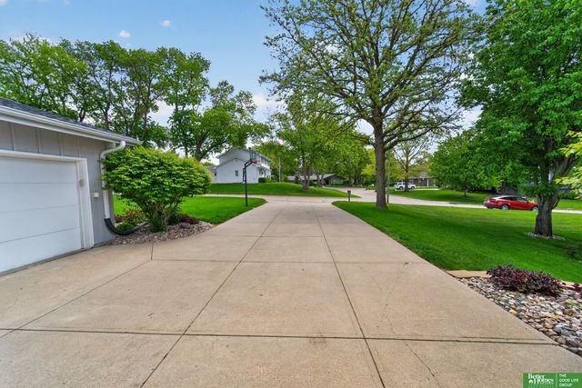 12620 Cryer Avenue, Omaha, NE 68144