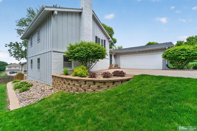 12620 Cryer Avenue, Omaha, NE 68144