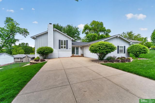 12620 Cryer Avenue, Omaha, NE 68144