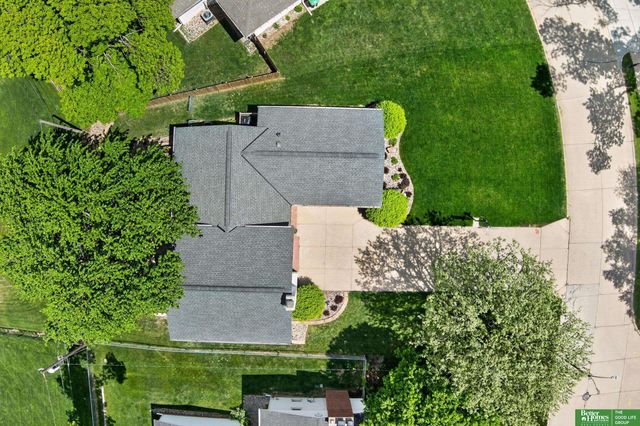 12620 Cryer Avenue, Omaha, NE 68144