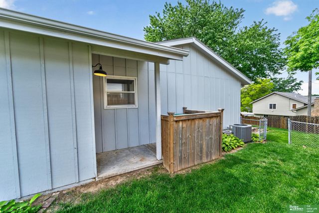 12620 Cryer Avenue, Omaha, NE 68144