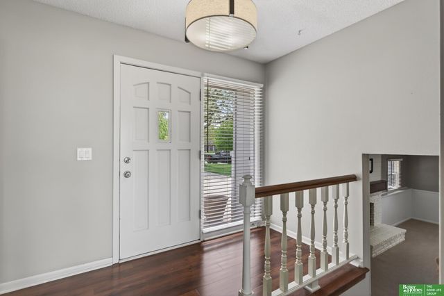 12620 Cryer Avenue, Omaha, NE 68144