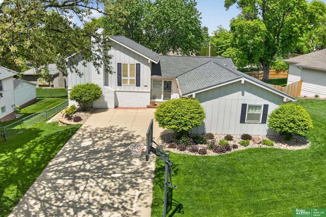 12620 Cryer Avenue, Omaha, NE 68144