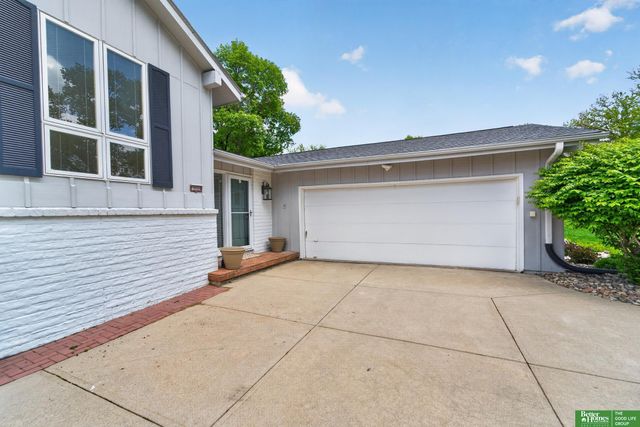 12620 Cryer Avenue, Omaha, NE 68144