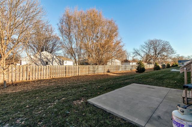 4469 Lower Beaver Road, Des Moines, IA 50130