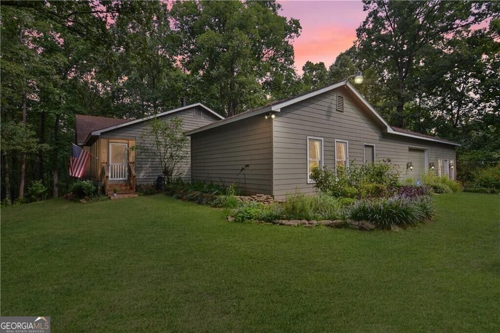 585 Lee Drive, Acworth, GA 30102