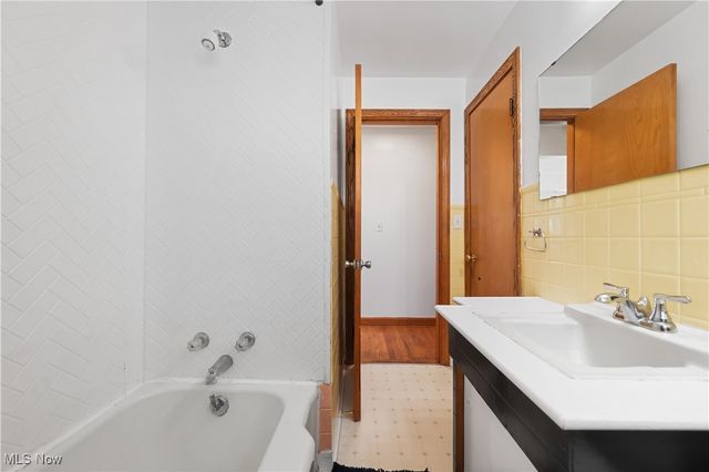 97 Rosary Drive, Campbell, OH 44405