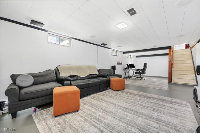 97 Rosary Drive, Campbell, OH 44405