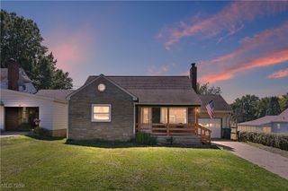 97 Rosary Drive, Campbell, OH 44405