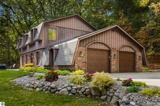 2160 Kewaunee Drive, Traverse City, MI 49686