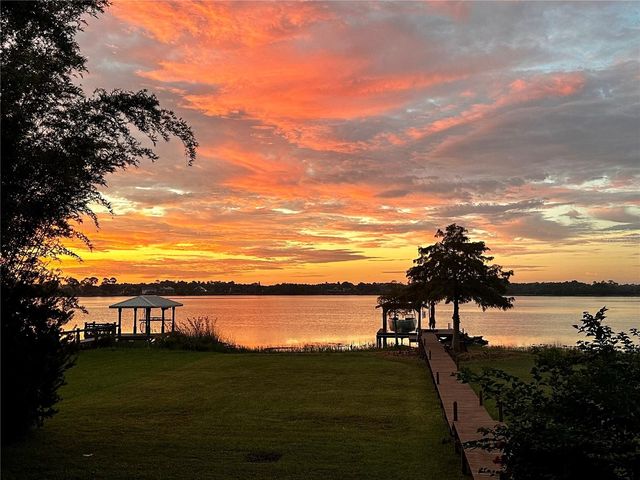 1016 JULIETTE BOULEVARD, Mount Dora, FL 32757