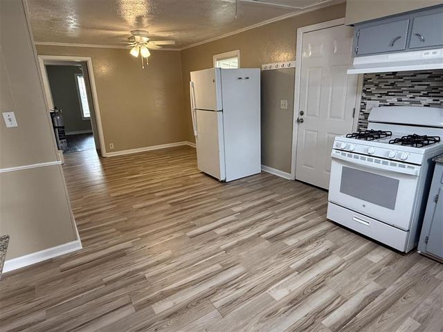 1002 13th Street, Lake Charles, LA 70601