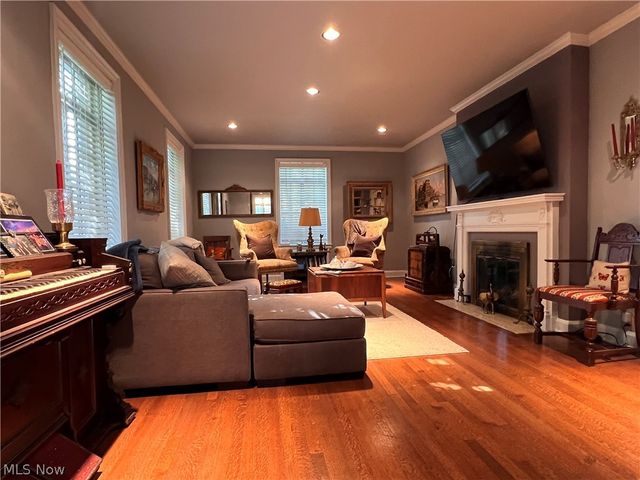 15541 Brewster Road, East Cleveland, OH 44112