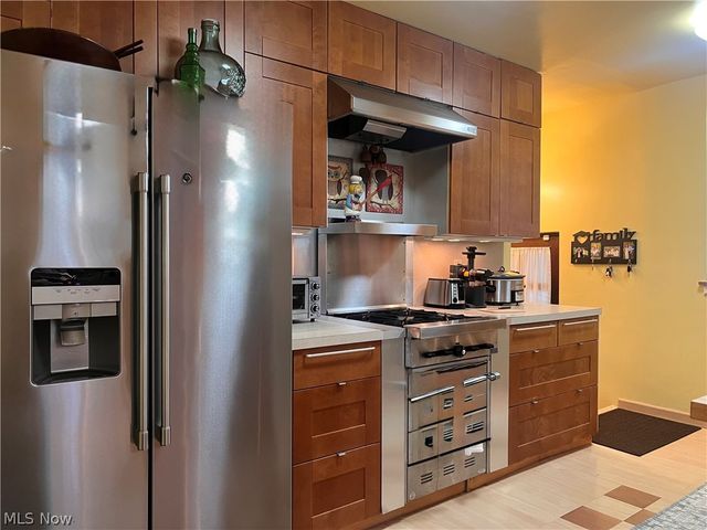 15541 Brewster Road, East Cleveland, OH 44112