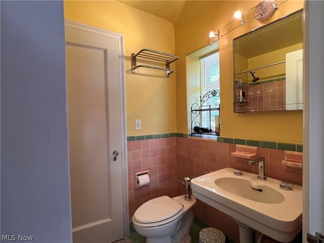 15541 Brewster Road, East Cleveland, OH 44112