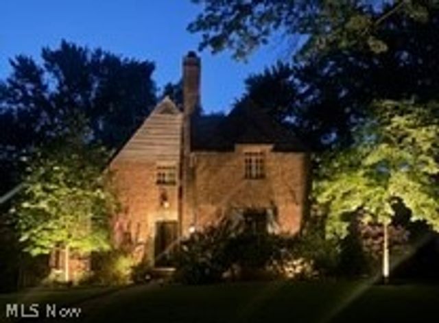 15541 Brewster Road, East Cleveland, OH 44112