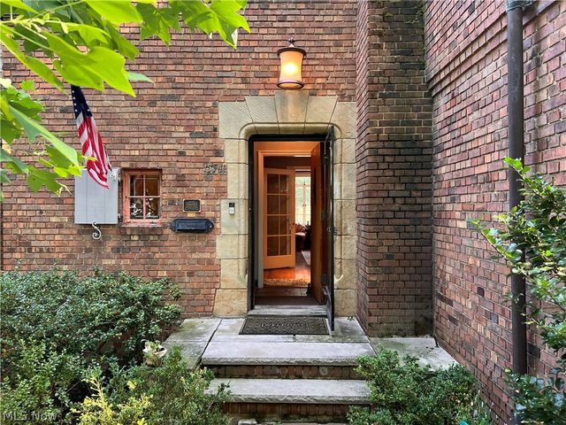 15541 Brewster Road, East Cleveland, OH 44112