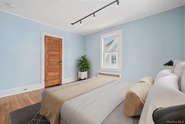 36 Longview Avenue, White Plains, NY 10605