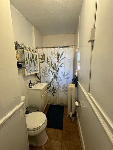26 Parkway Road 3, Brookline, MA 02445