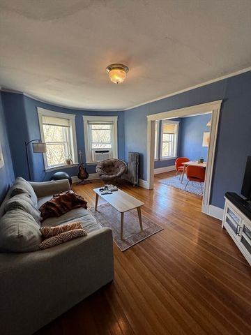 26 Parkway Road 3, Brookline, MA 02445