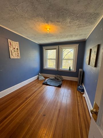 26 Parkway Road 3, Brookline, MA 02445