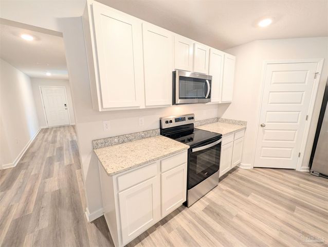 3857 James Stovall St, Pensacola, FL 32526