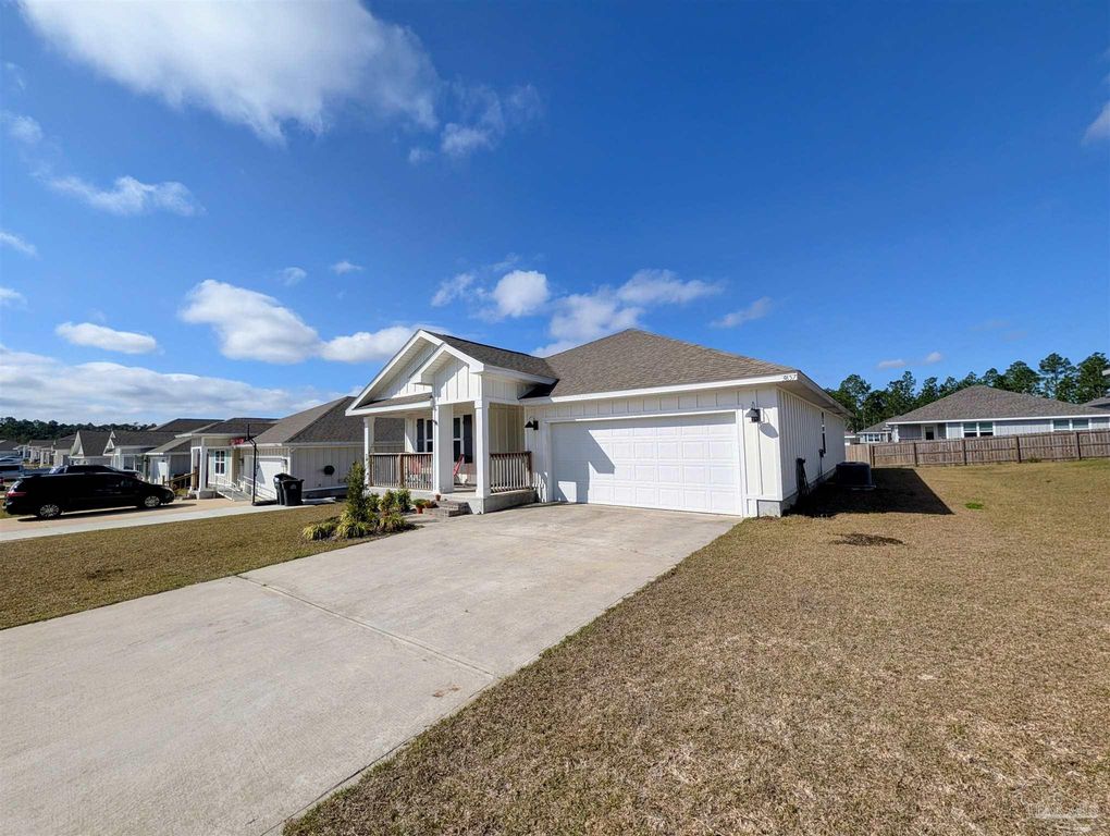 3857 James Stovall St, Pensacola, FL 32526