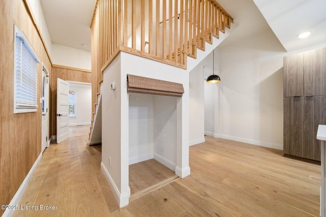 1227 Hull St, Louisville, KY 40204