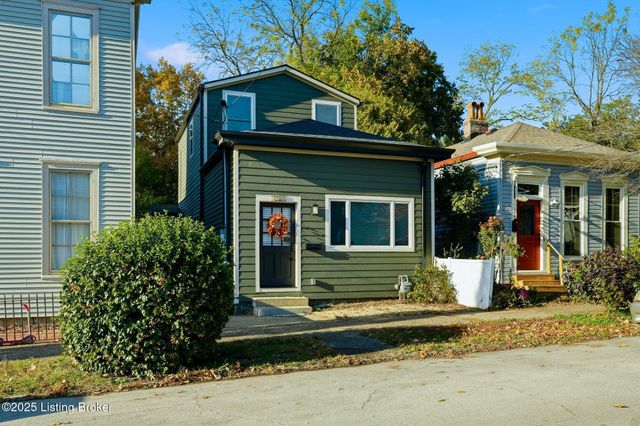 1227 Hull St, Louisville, KY 40204
