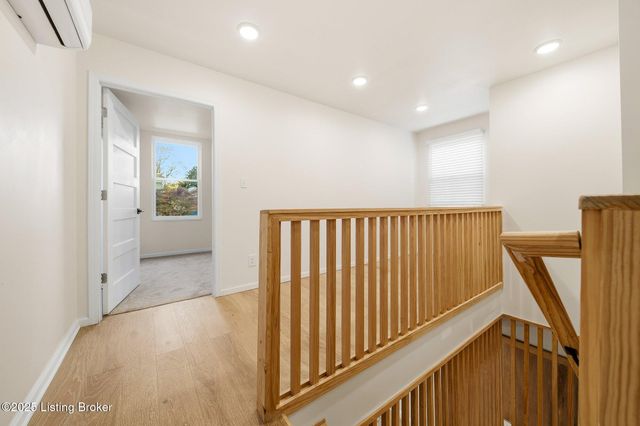 1227 Hull St, Louisville, KY 40204