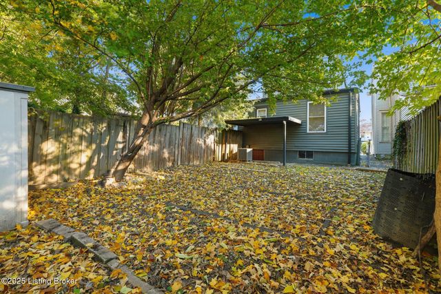 1227 Hull St, Louisville, KY 40204