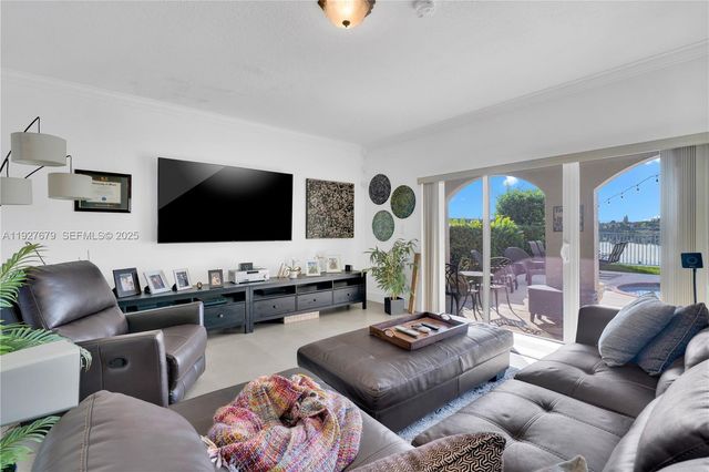 13000 SW 136th Ter, Miami, FL 33186