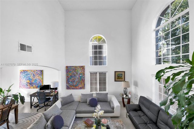 13000 SW 136th Ter, Miami, FL 33186