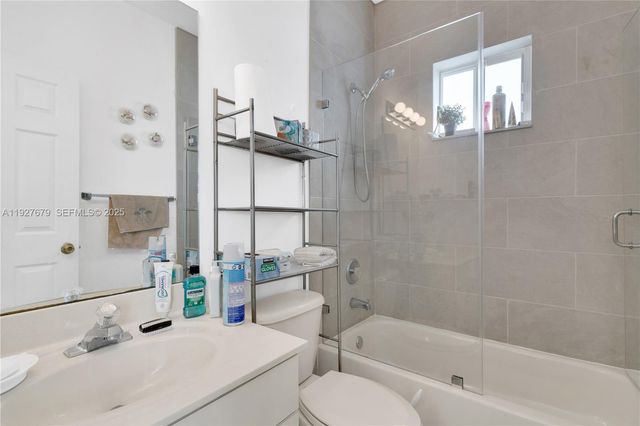 13000 SW 136th Ter, Miami, FL 33186