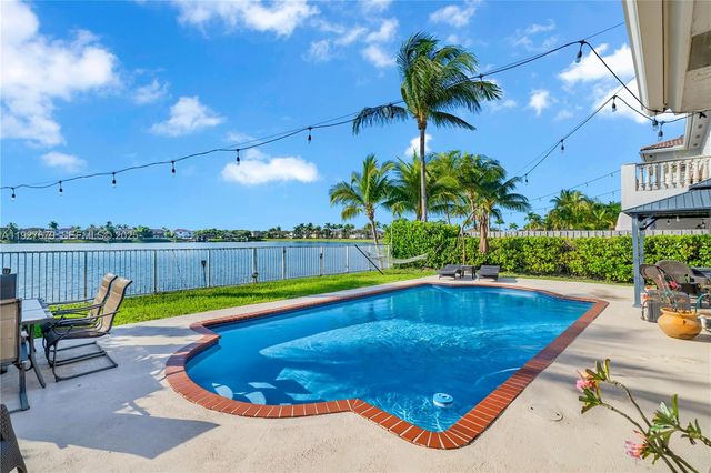 13000 SW 136th Ter, Miami, FL 33186