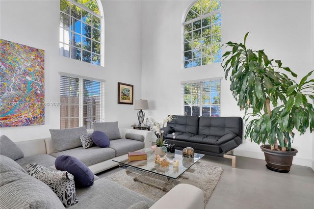 13000 SW 136th Ter, Miami, FL 33186