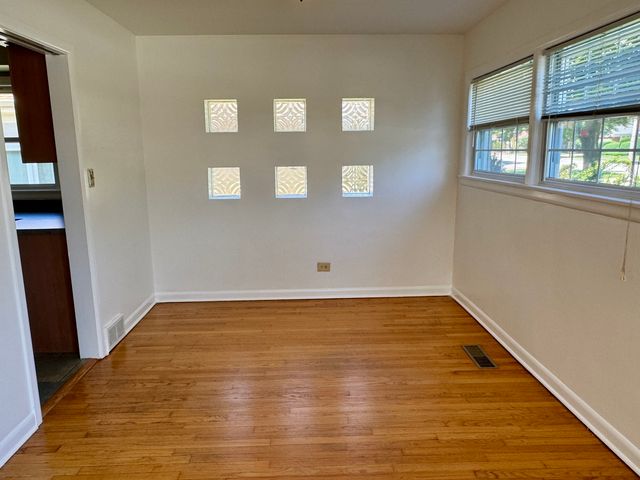 912 N Greenwood Avenue, Park Ridge, IL 60068
