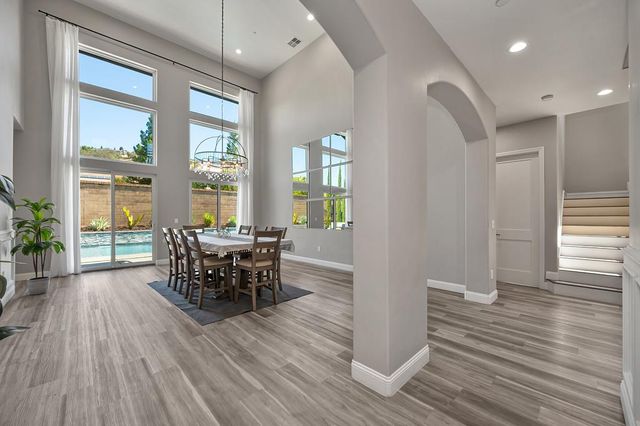 724 Oliver Ct, Folsom, CA 95630