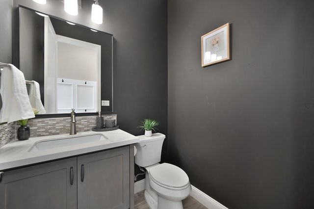 724 Oliver Ct, Folsom, CA 95630