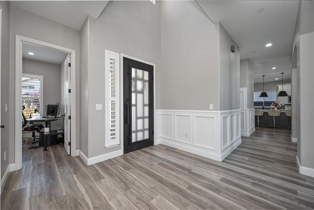 724 Oliver Ct, Folsom, CA 95630