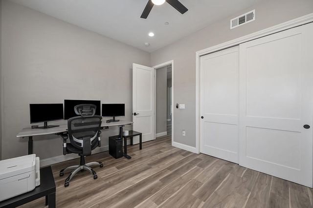 724 Oliver Ct, Folsom, CA 95630