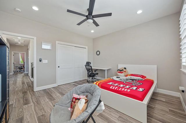 724 Oliver Ct, Folsom, CA 95630