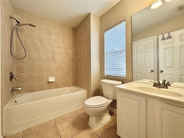 6396 DAYSBROOK DRIVE 101, Orlando, FL 32835