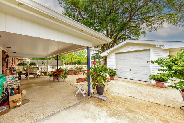 1109 Park Dr, Thibodaux, LA 70301