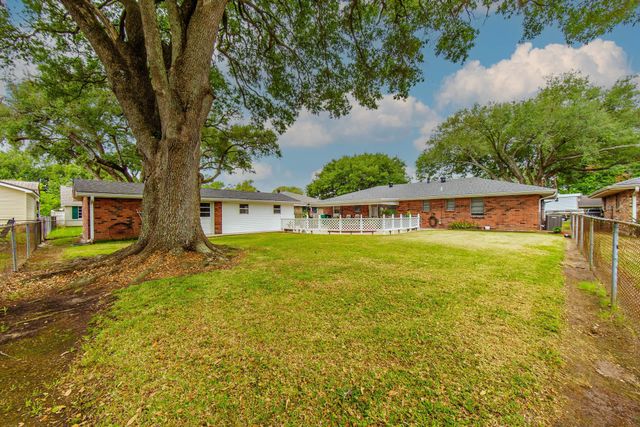 1109 Park Dr, Thibodaux, LA 70301